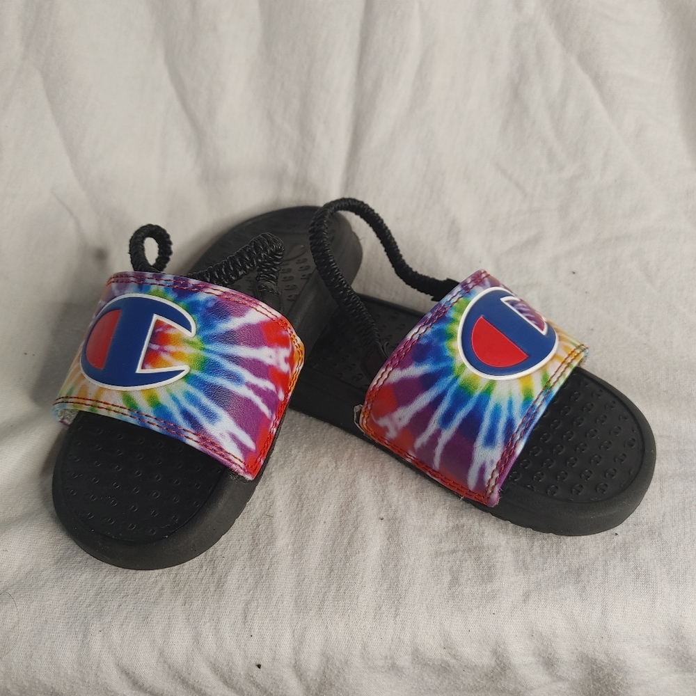 Champion kids sandals sz: 9T